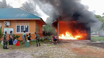 一场大火袭击了Bumdes Sepempang Kepri的车库,损失估计数千万