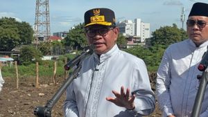 Parkir Liar di MRT Lebak Bulus Bikin Macet, Pramono Minta Wali Kota Jaksel Turun Tangan 