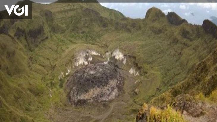 阿武山桑吉赫苏鲁特熔岩穹顶形状木屐火山口峰