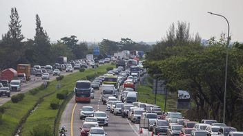 Korlantas Polri Prepares Traffic Engineering For Toll Roads Starting At 2 PM