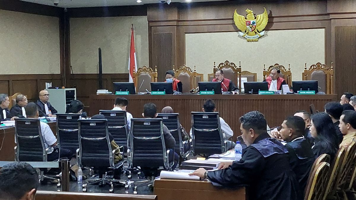 Hakim Tipikor Sebut Lelang Proyek BTS 4G Arisan, Lingkaran Setan