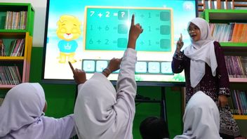 DKI省政府确保今年将有63所私立学校加入免费学校计划