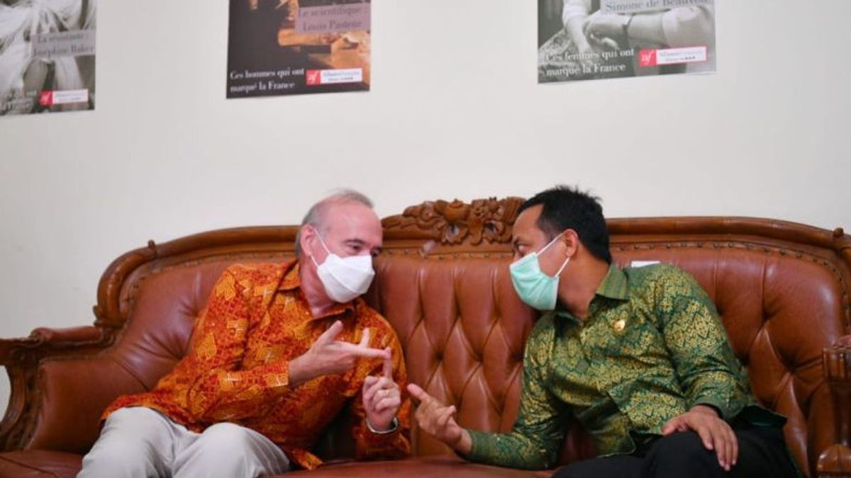 South Sulawesi Governor Explains Investment Potential To French Ambassador