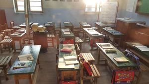 Pengumuman Kursi Kosong Sekolah Negeri di Pergantian Semester Dianggap Merugikan Sekolah Swasta