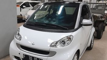 KPK Sita 3 Car Andhi Pramono from His Home,Ada CRV to Smart Fortwo