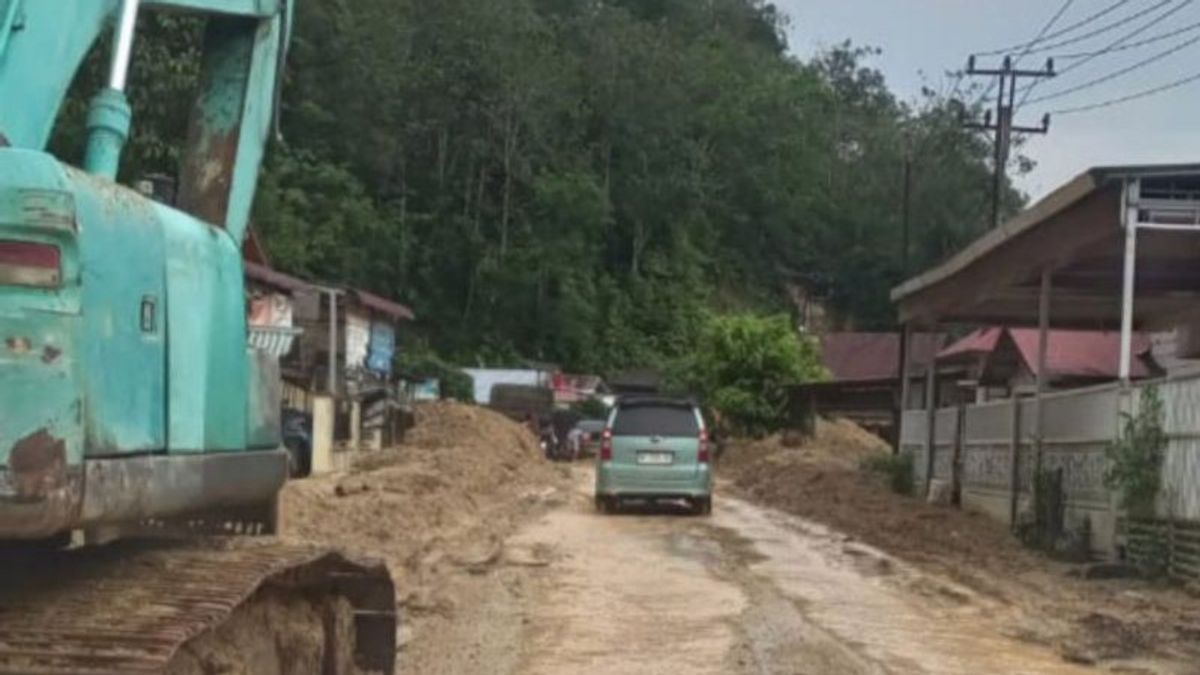 46 Ribu Warga Pesisir Selatan Terdampak Banjir Bandang, Pemkab Berlakukan Masa Tanggap Darurat 14 Hari