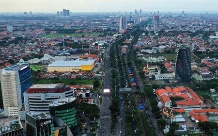 Jabodetabek dan Surabaya Raya Tetap di PPKM Level 2, Ini Aturannya