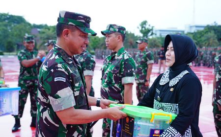 Panglima TNI Berikan Tali Asih dan Umroh Gratis Bagi Prajurit dan PNS TNI