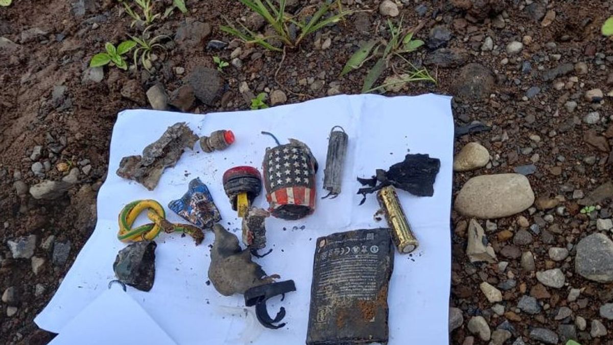 Gegana Bengkulu警方引爆看起来像炸弹的物体
