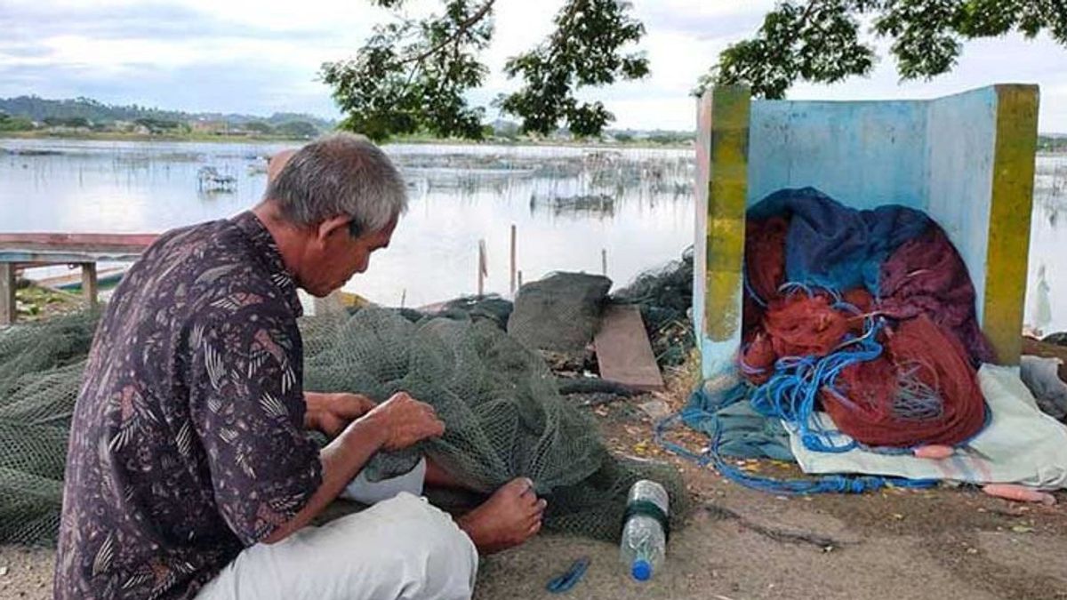 Tertekan oleh Kebijakan Pemkot, Nelayan di Lhokseumawe Ajukan Permohonan Suntik Mati di Hadapan Wali Kota