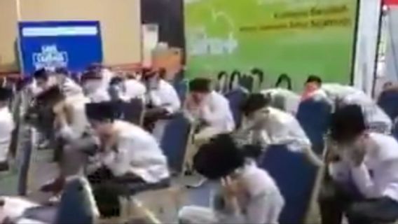 Video Santri Menutup Telinga Ramai Dibicarakan, Ini Pendapat Beberapa Tokoh Agama