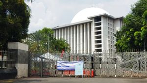 The Implementation Of Tourism Bus Drivers Is Not The Responsibility Of The Istiqlal Mosque