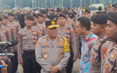 Kapolda Metro Jaya Larang Anggotanya Bawa Senjata Api saat Pengamanan May Day