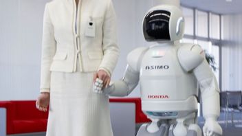 在成功惊艳公众20年后，本田的Asimo机器人说再见