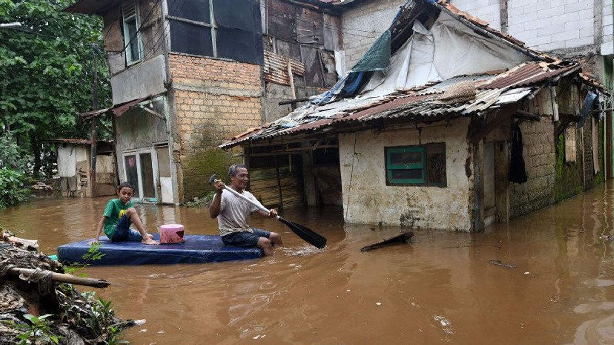 雅加达118个RT被洪水淹没，Pj州长赫鲁仍然希望Ciliwung河的Sodetan和正常化