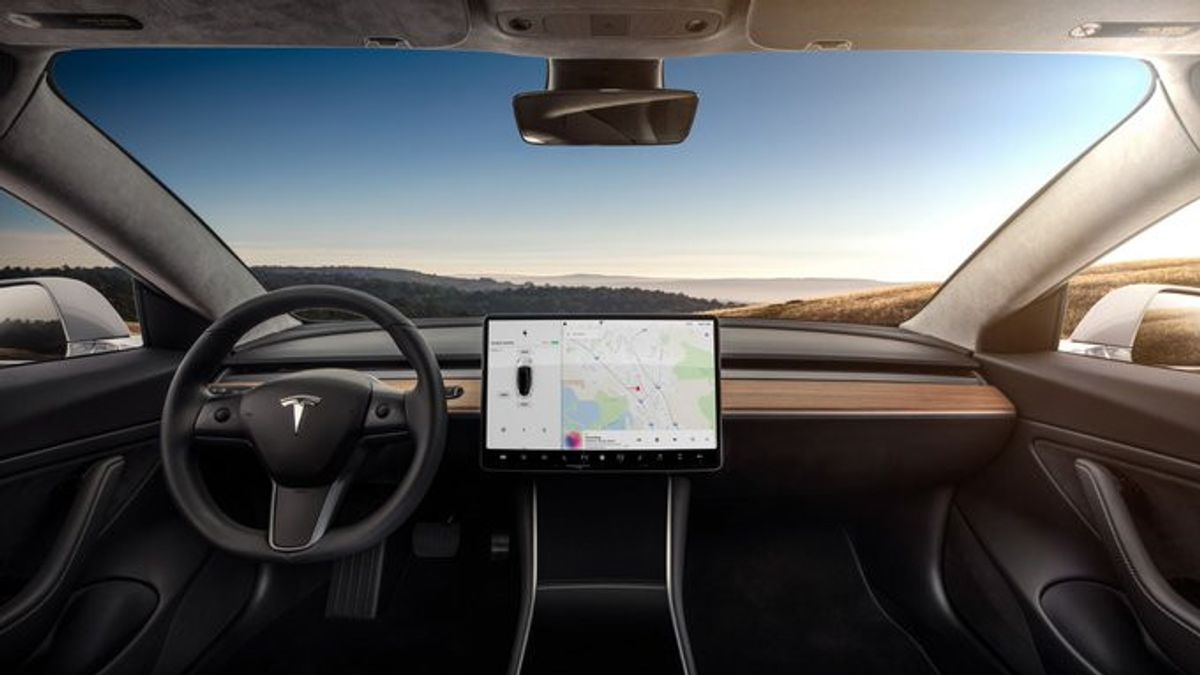 Tesla Mulai Lakukan Pengiriman Mobil Buatan China