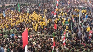 الوضع في ديمو ميماناس ، أصدرت أستراليا تحذيرا من السفر إلى إندونيسيا