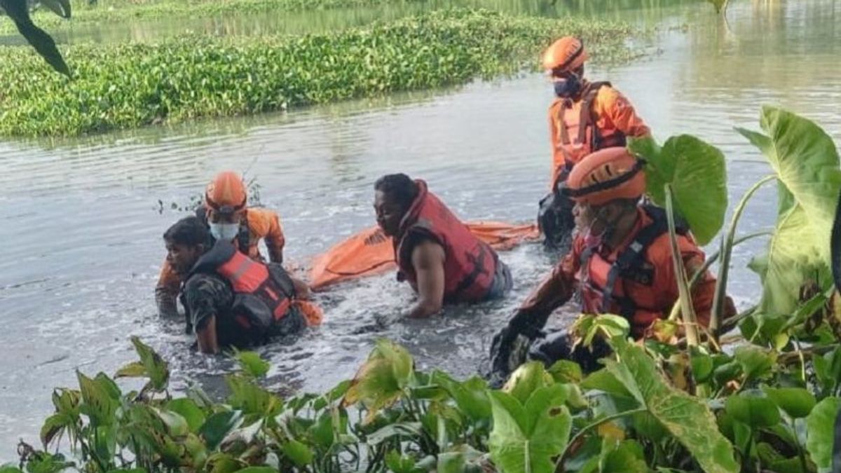 2 Victims Drowning In The Serang Grobogan River When The Kedung Ombo Sluice Gate Was Opened Found Dead