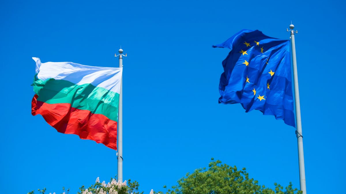 Demo Antipemerintah Bulgaria Meluas, Puluhan Ribu Orang Turun ke Jalan