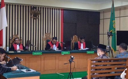 Istri Mantan Gubernur Jambi Diadili Kasus Suap Ketok Palu APBD, Didakwa Terima Rp200 Juta