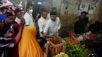 Traditional Market Inspection In Ponorogo, Minister Of Trade Zulhas Monitoring Basic Food Prices