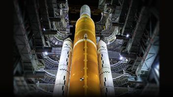 NASA Kirim Megaroket SLS dan Orion ke Landasan Peluncuran, Latihan ke Bulan Segera Dimulai!