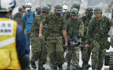 Gerak Tim Penyelamat Evakuasi Korban Banjir dan Longsor yang Telah Tewaskan 35 Orang di Jepang