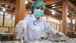 Kandungan Susu Segar MBG Hanya 30 Persen, Tim Pakar BGN: Sudah Sesuai Aturan BPOM