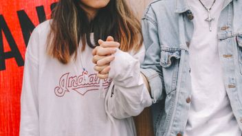 Is It Normal For Couples To Never Fight? This Is An Expert Explanation