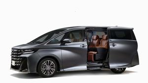 Toyota Alphard And Vellfire Are Now Present In The PHEV Variant, What's The Advantage?