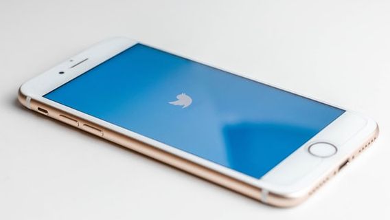 Twitter Donnera Un Avertissement Pour Les Tweets Négatifs