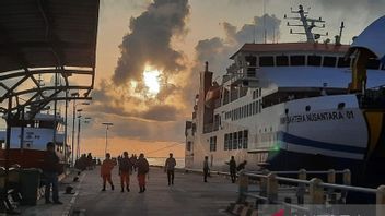 ابتداء من 1 يونيو ، تم سحب الدخول إلى ميناء بيناجي ناتونا القصاص: الناس والدراجات النارية 3000 درهم إماراتي ، عجلتان رباعيتان Rp5000