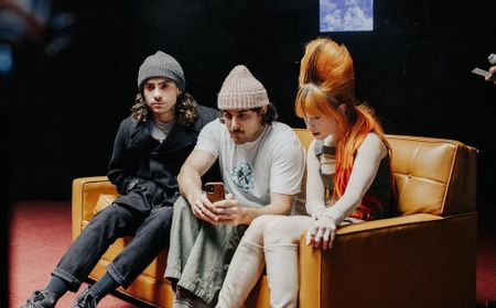 Review Album This Is Why [Paramore]: Rangkaian Kecemasan dalam Tarian Pop Funky