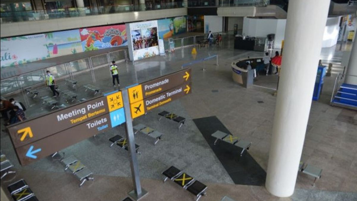 تطبيق VoA Aka بدون تأشيرة وبدون فرض الحجر الصحي في بالي ، مطار Ngurah Rai يعد 8 عدادات