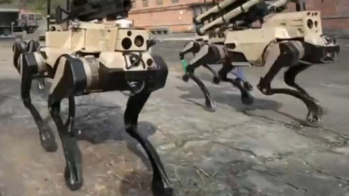 China Market "Robot Wolf", Four-legged Combat Robot for the BattlefieldChina Market "Robot Wolf", Four-legged Combat Robot for the Battlefield