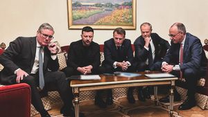 PM Polandia Ungkit Janji Trump Libatkan Eropa Sebelum Berunding dengan Putin Akhiri Perang Ukraina