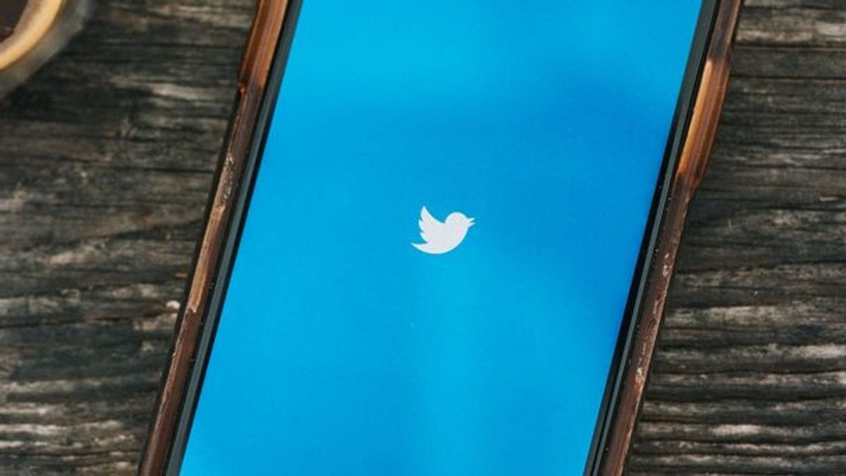 Twitter Down, 10,000 Users Can't Open Twitter On Website