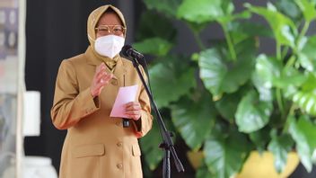 Minister Of Social Affairs Risma Reported Deactivating 21 Million Duplicate Data On Social Assistance Recipients To The KPK