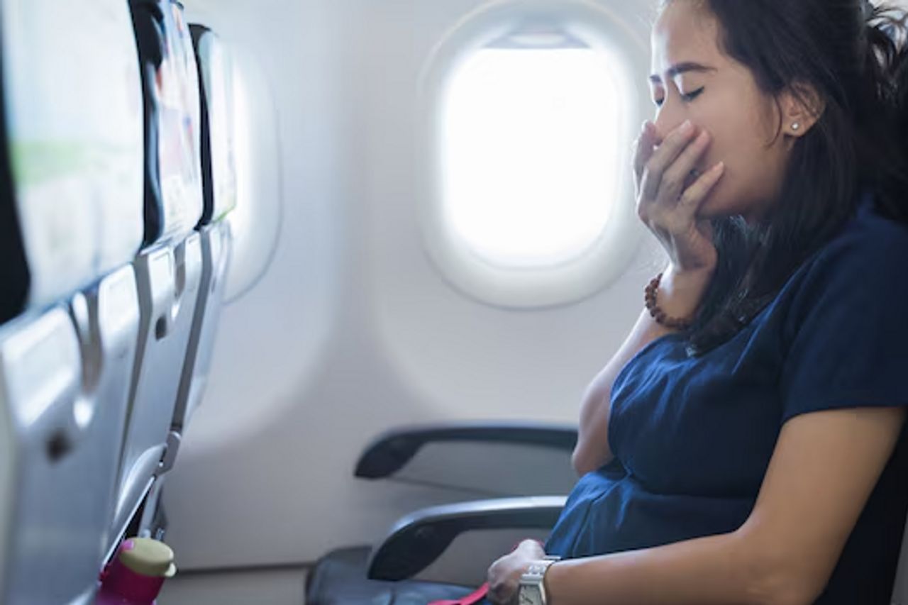 En Indonésie, les règles des femmes enceintes pour prendre des vols en avion