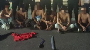Polisi Tangkap 6 Pemuda Berikut 2 Celurit di Kawasan Menteng