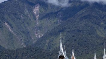 Gunung Marapi Tercatat Erupsi Tujuh Kali dari 1–12 Mei, Kolom Abu Tertinggi Capai 1 Km