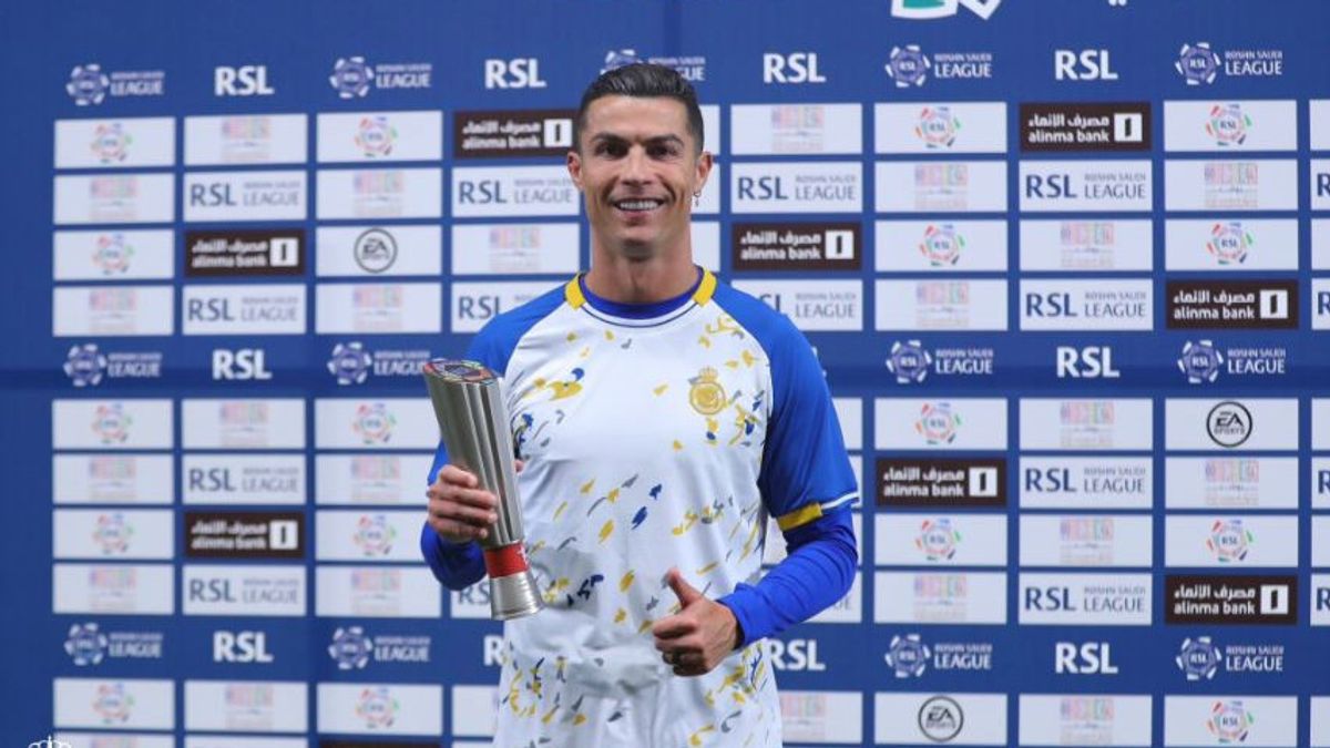 Salut! Cristiano Ronaldo Kirim Pesawat Penuh dengan Pasokan Obat dan Makanan untuk Korban Gempa Turki dan Suriah