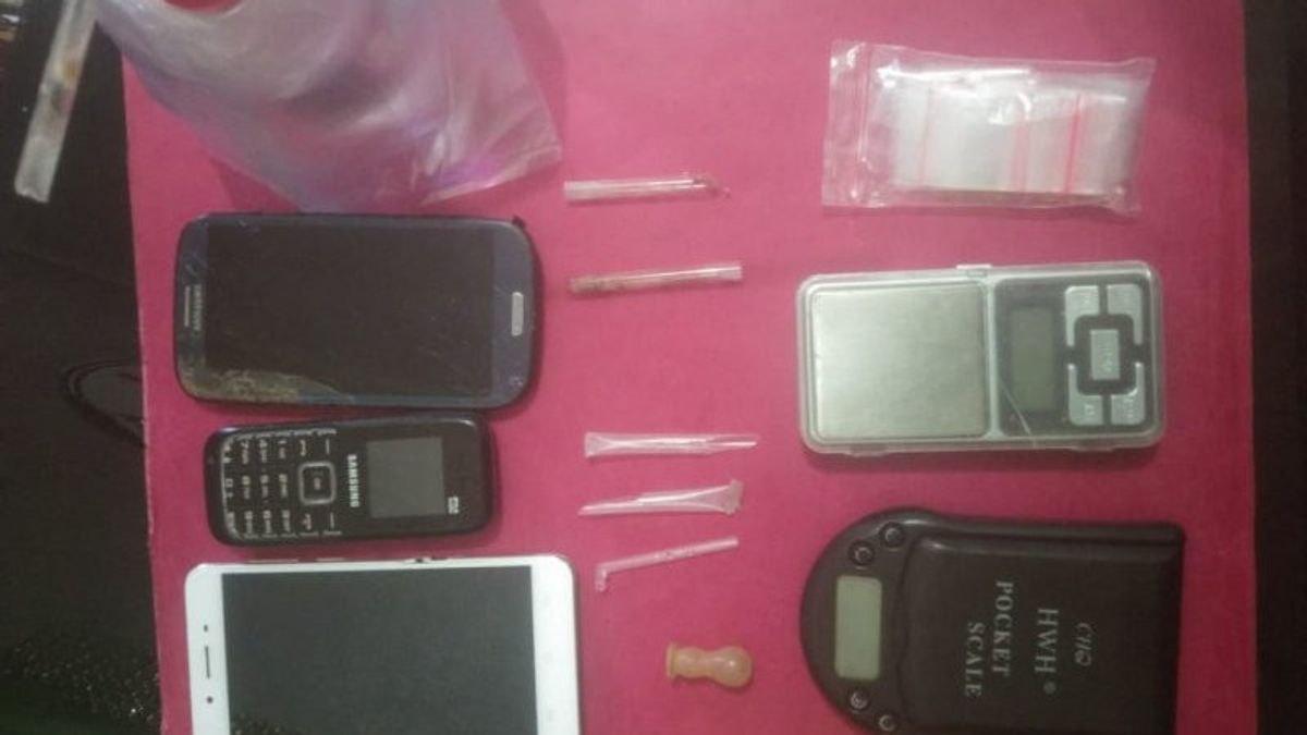 Solok Police Arrests Three Narcotics Abuse Perpetrators