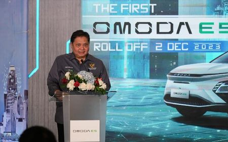 Dorong Industri Otomotif, Airlangga Sebut Indonesia Siap Jadi Produsen Electric Vehicle bagi Pasar Global