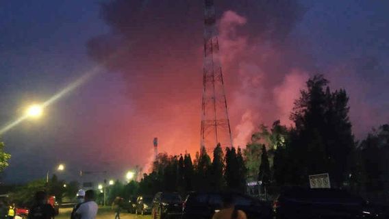 حتى صباح الثلاثاء، لم يتم إخماد حريق مصفاة بيرتامينا بالونجان