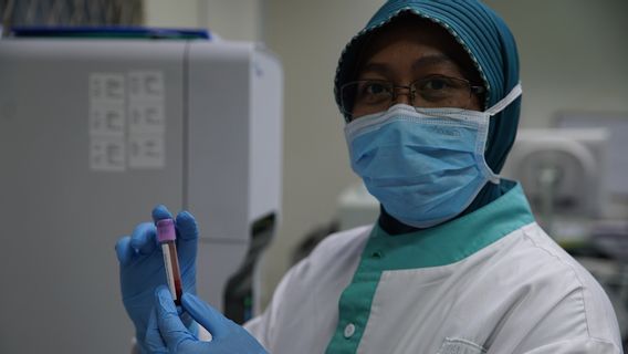 Meeting Medical Officers In The Isolation Room Of RSPI Sulianti Saroso