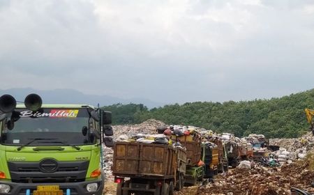 Kepala DLH Bandung: TPA Sarimukti yang Menampung Sampah Bandung Raya Sudah Sangat Penuh