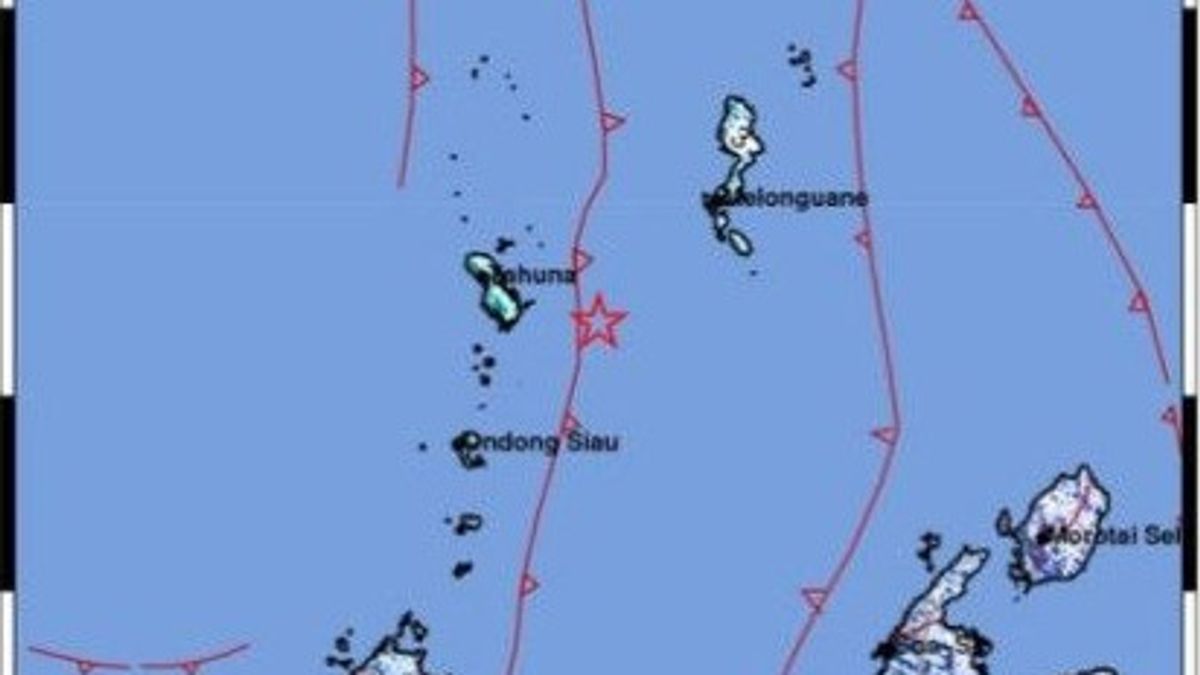 BMKGはマグニチュード5.6の地震がサンギヘスルト諸島の東海岸を襲ったと報告しました