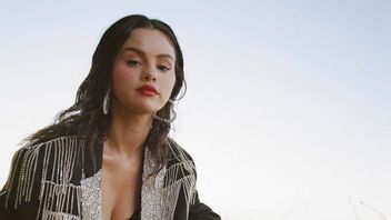 Dikritik Soal Berat Badan, Selena Gomez Ungkap Efek Lupus