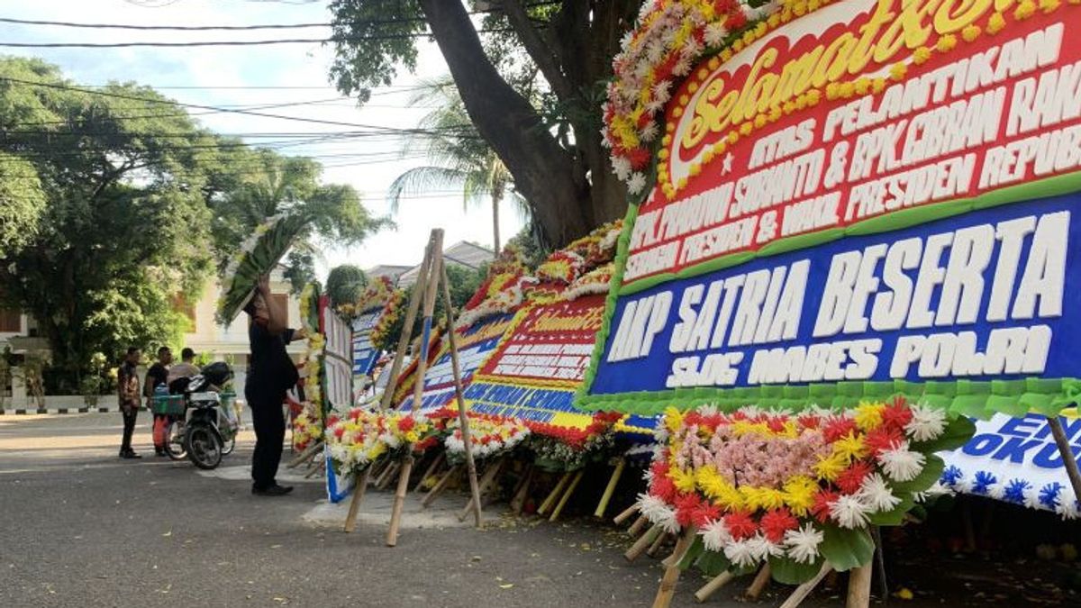 Karangan Bunga At Prabowo's House Just Arrived In The Afternoon, How Come?